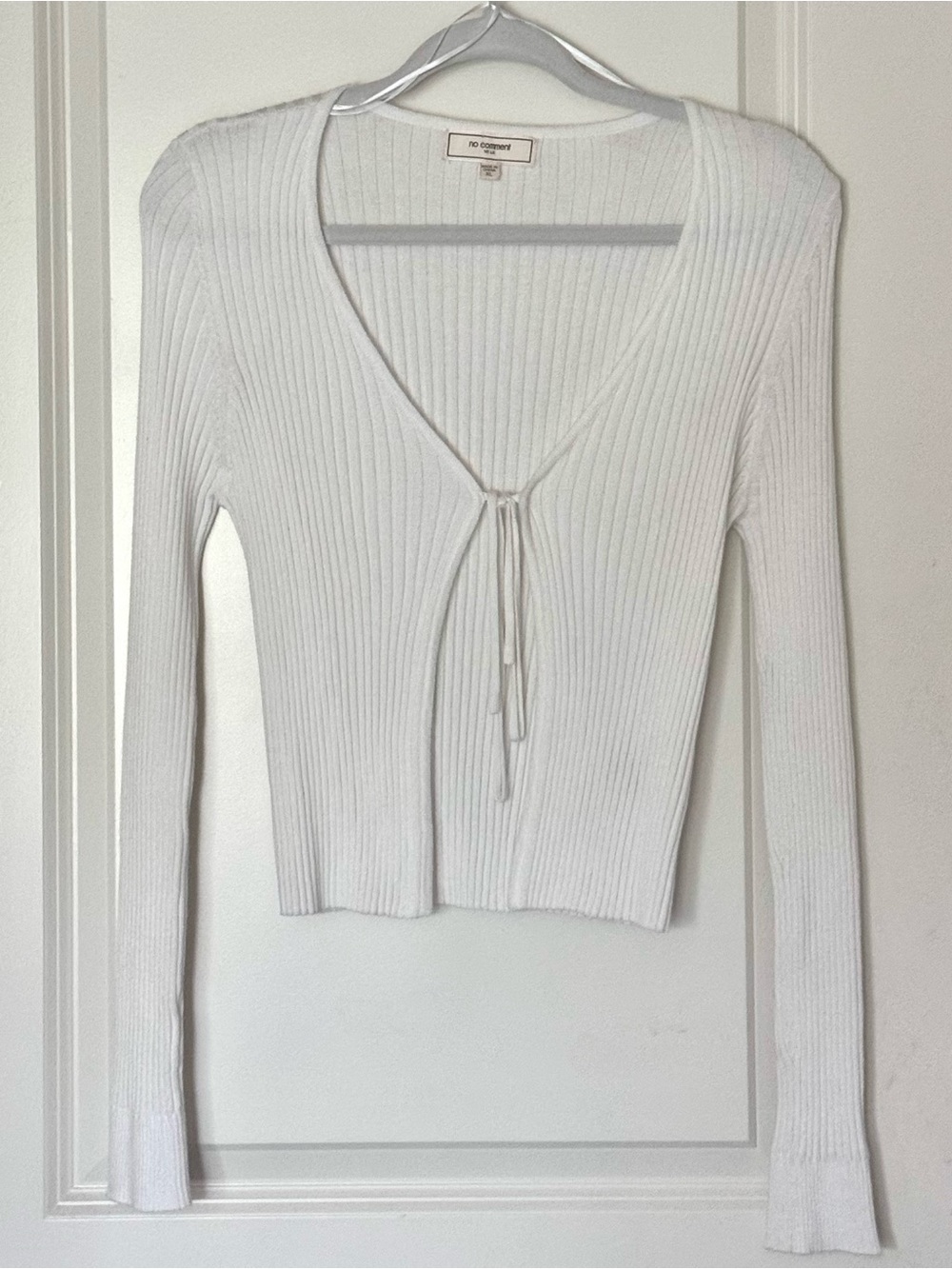 No Comment White Ribbed Tie-Front Long Sleeve Top - V-Neck